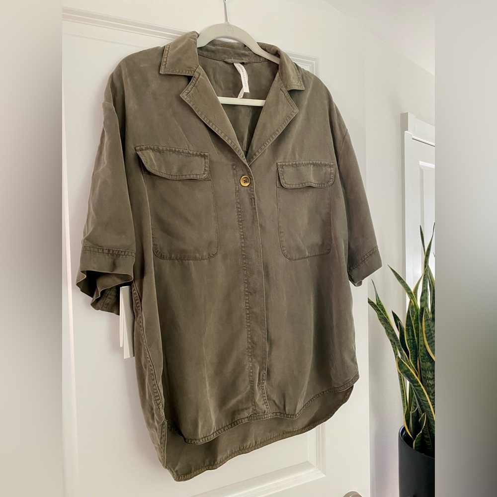 NWT Aritzia The Group Babaton Calipso Utility Shirt